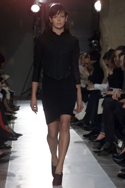 Look 13